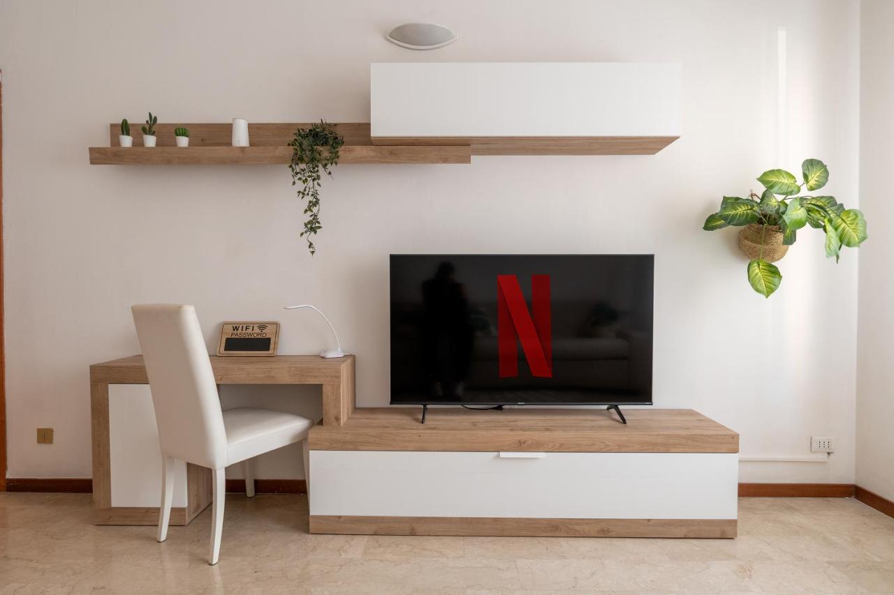 San Siro Big House Wifi Netflix Free Parking Appartement Milaan